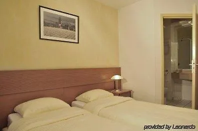 Tinqueux Hotel Reims