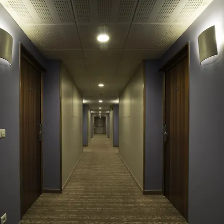 Tinqueux Hotel Reims