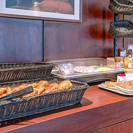 Tinqueux מלון ריימס